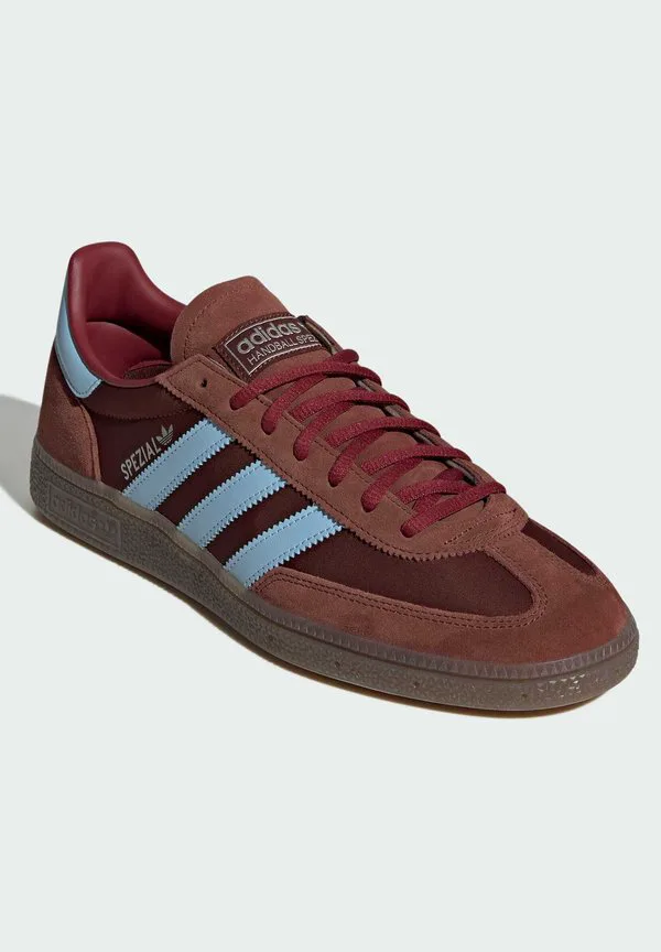 Специальные низкие кроссовки для гандбола Adidas Originals, Fox Brown Clear Sky Gum — фото 2