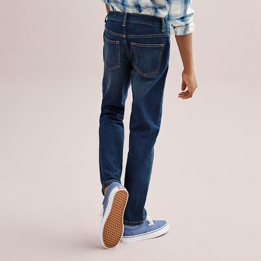 Джинсы Sonoma Goods For Life Slim Fit Flexwear для мальчиков 7–20 лет, цвет Medium Indigo — фото 2