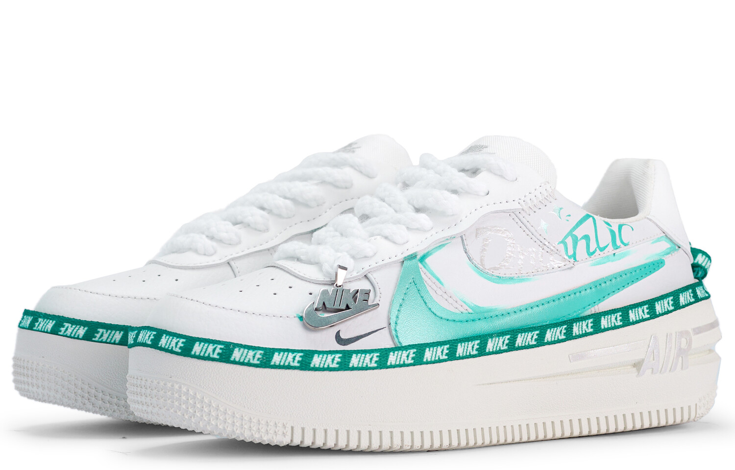 

Женские кроссовки для скейтбординга Nike Air Force 1, Ivory