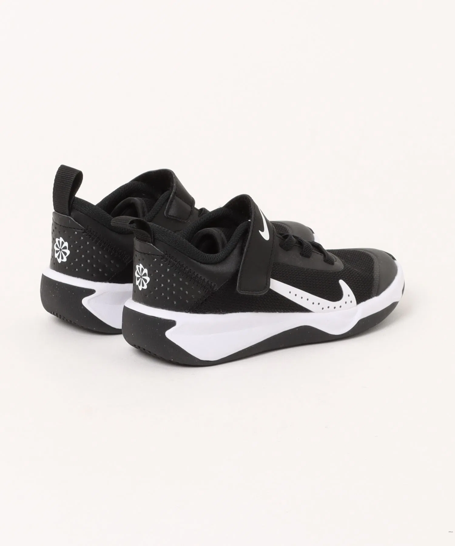 Детские кроссовки NIKE OMNI мульти для спорта чёрные — фото 2