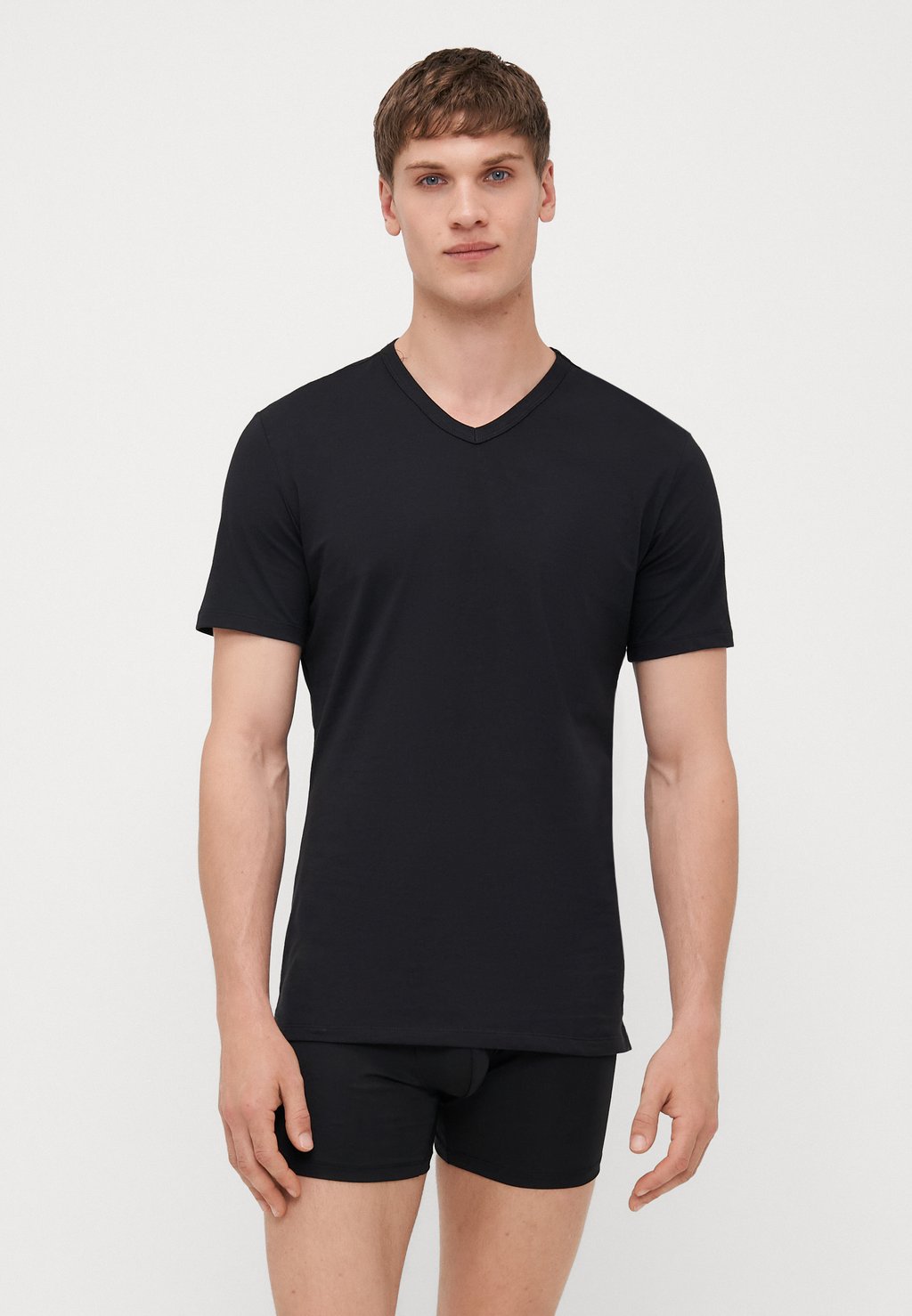 

Нижняя футболка V NECK 3 PACK Calvin Klein Underwear, черный