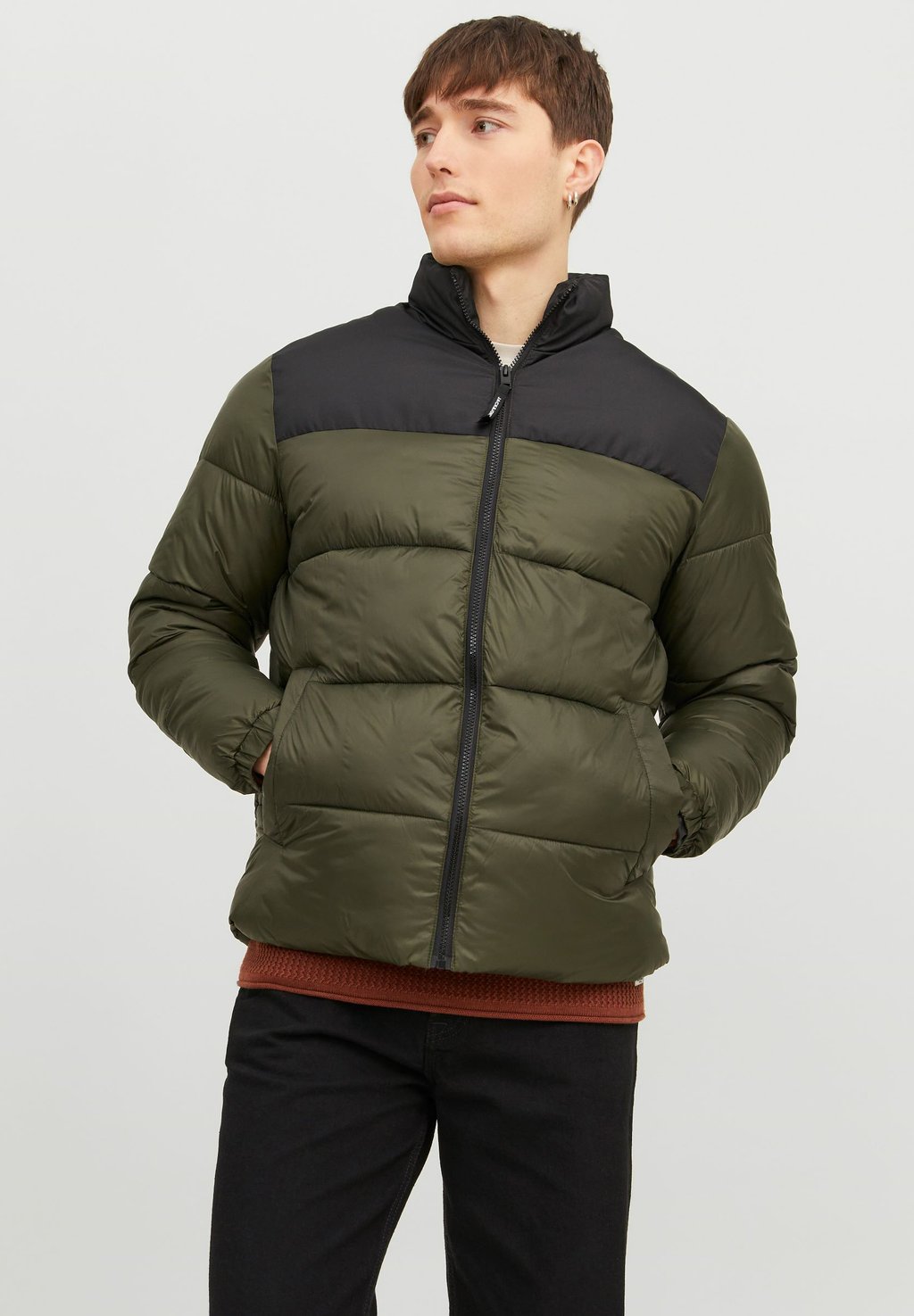 

Куртка зимняя JJETOBY PUFFER COLLAR SN Jack & Jones, канифоль