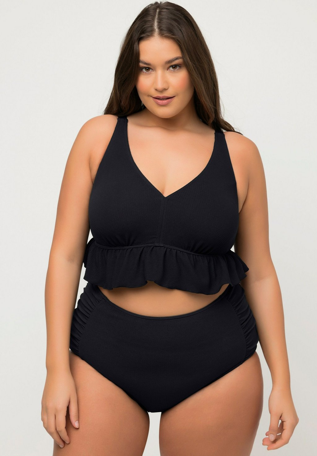 

Бикини STRUCTURE RUCHÉ BONNETS SOUPLES BRETELLES RÉGLABLES SET Ulla Popken, черный