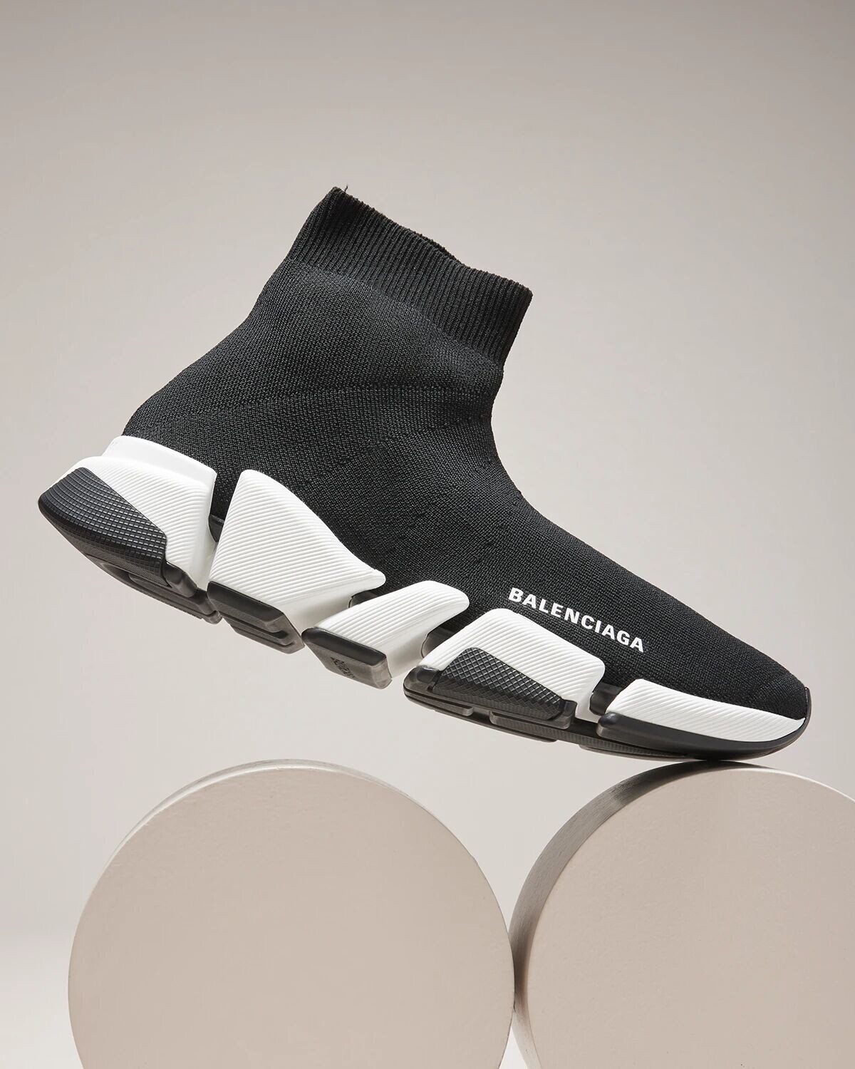Кроссовки Speed ​​2.0 из переработанного трикотажа с двухцветной подошвой Balenciaga, цвет 1015 Black/White/Black — фото 2