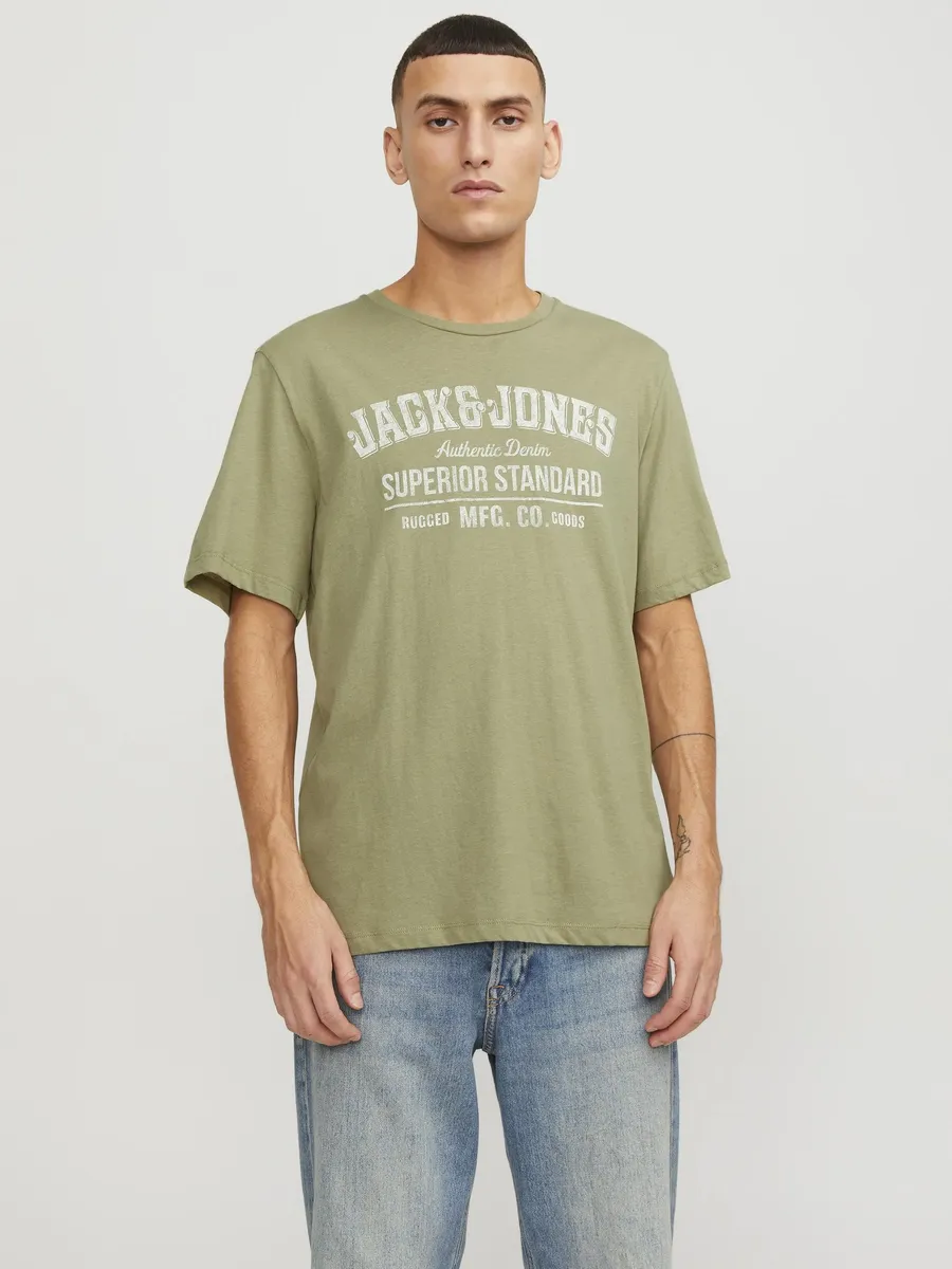 

Рубашка с круглым вырезом Jack & Jones "JJEJEANS TEE SS O-NECK NOOS 23/24", зеленый