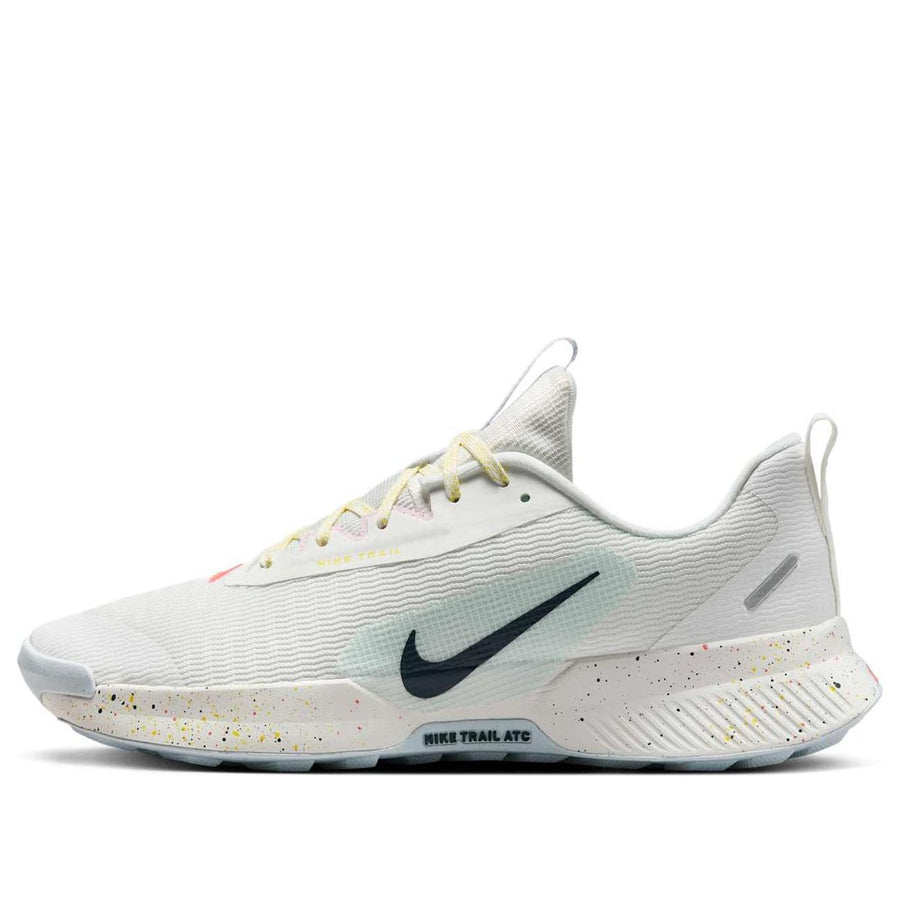 

Кроссовки Nike Juniper Trail 3 'Summit White Pure Platinum Magic Ember Armory Navy', бежевый