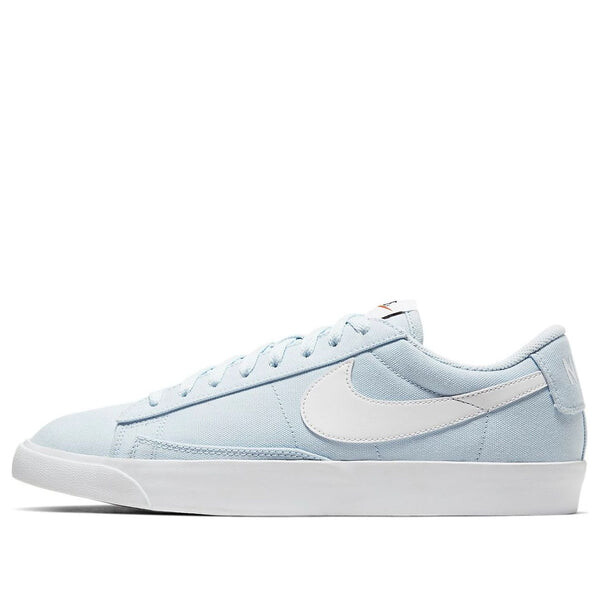 

Кроссовки blazer low light blue Nike, синий