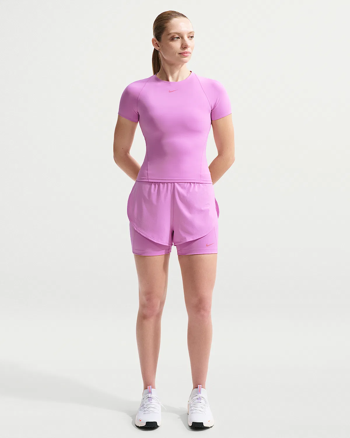 Женские шорты 2-в-1 Nike Universa, 5", Light Magenta/Dark Orchid/Desert Berry