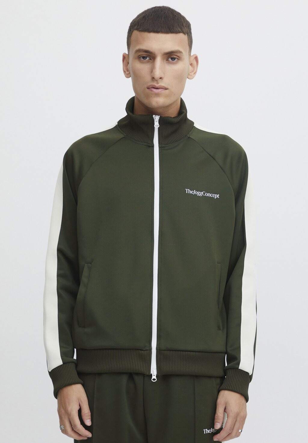 

Куртка тренировочная JCMSIMA TheJoggConcept, цвет rifle green