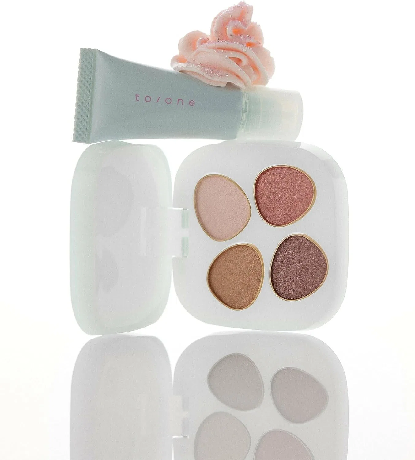 Набор для ухода за кожей To/one Petal Float Eye Palette и Petal Melting Balm — фото 2