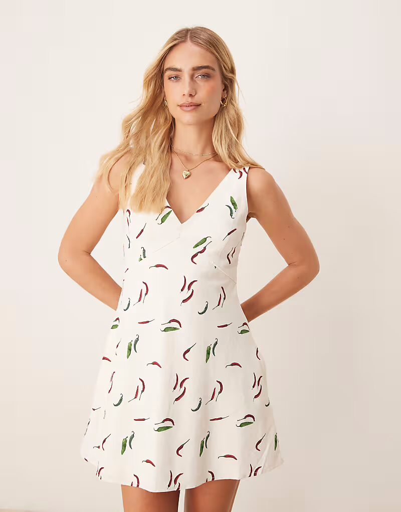 

Льняное мини-платье Abercrombie & Fitch с высоким квадратным вырезом и зеленым принтом
