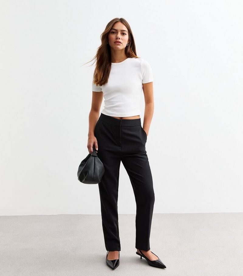 

Миниатюрные черные брюки узкого кроя New Look, черный