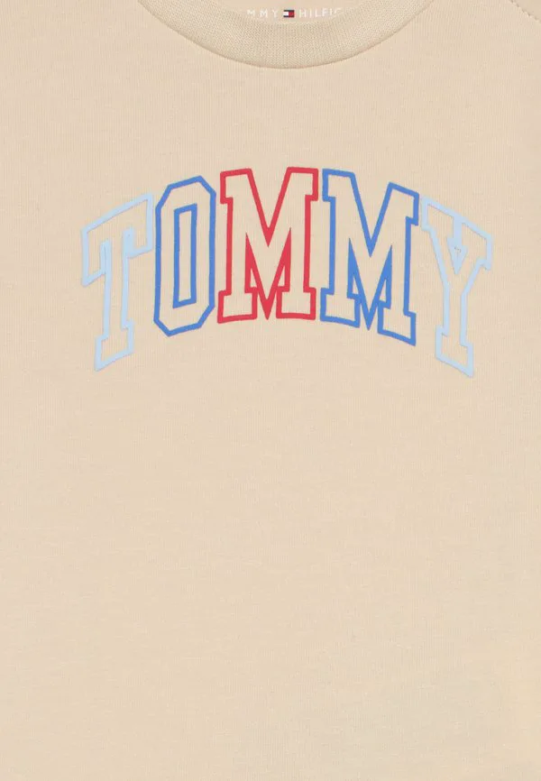 Футболка с контурным логотипом, футболка с принтом Tommy Hilfiger, Classic Beige — фото 3
