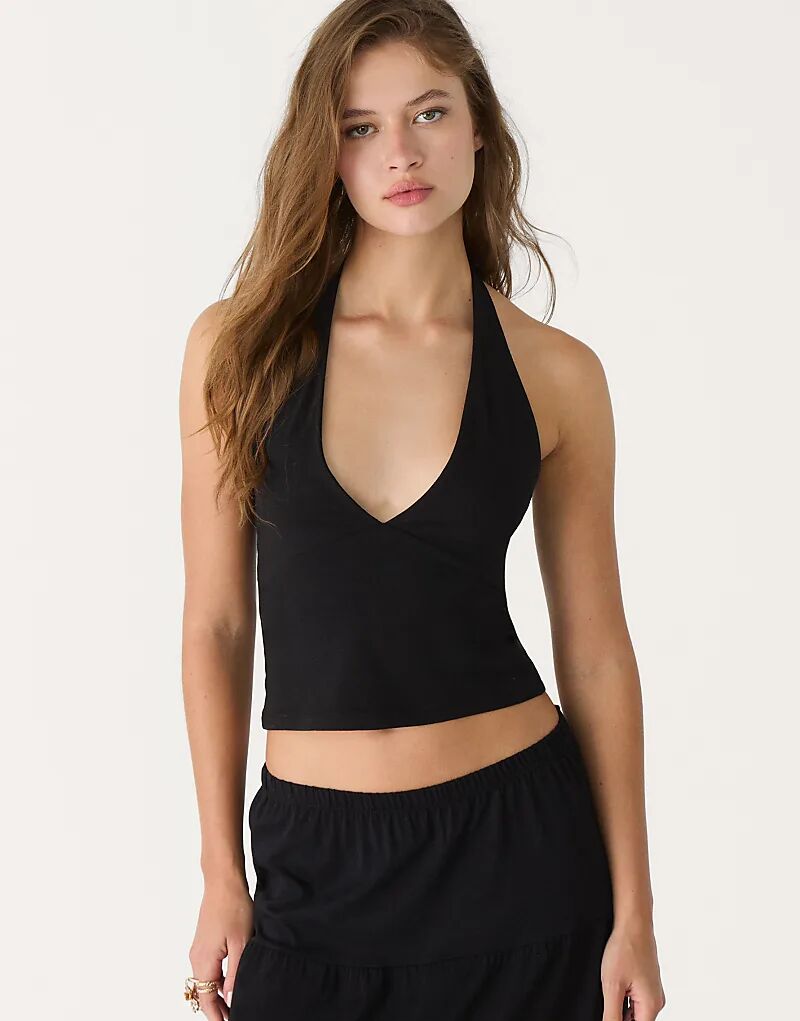 

Топ Stradivarius с V-образным вырезом и бретелькой через шею черного цвета