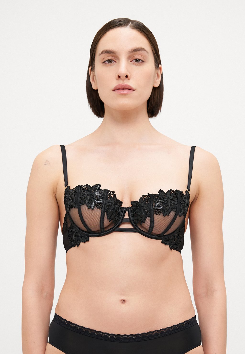 

Бюстгальтер балконет IRREPLACEABLE NON PADDED BALCONY Ann Summers, черный