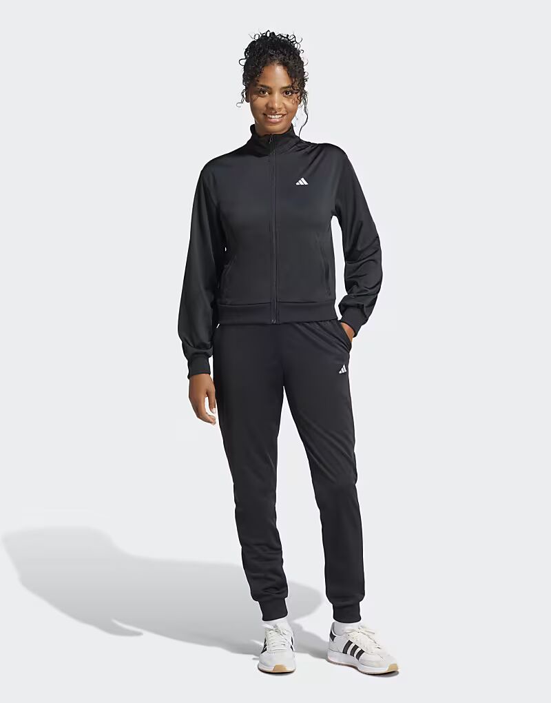 

Уютный спортивный костюм performance Essentials feel cozy черного цвета Adidas Performance