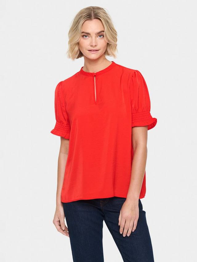 

Топ с рюшами на рукавах Saint Tropez, цвет Scarlet