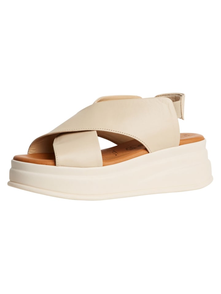 Сандалии на плоской подошве Tamaris, цвет ivory
