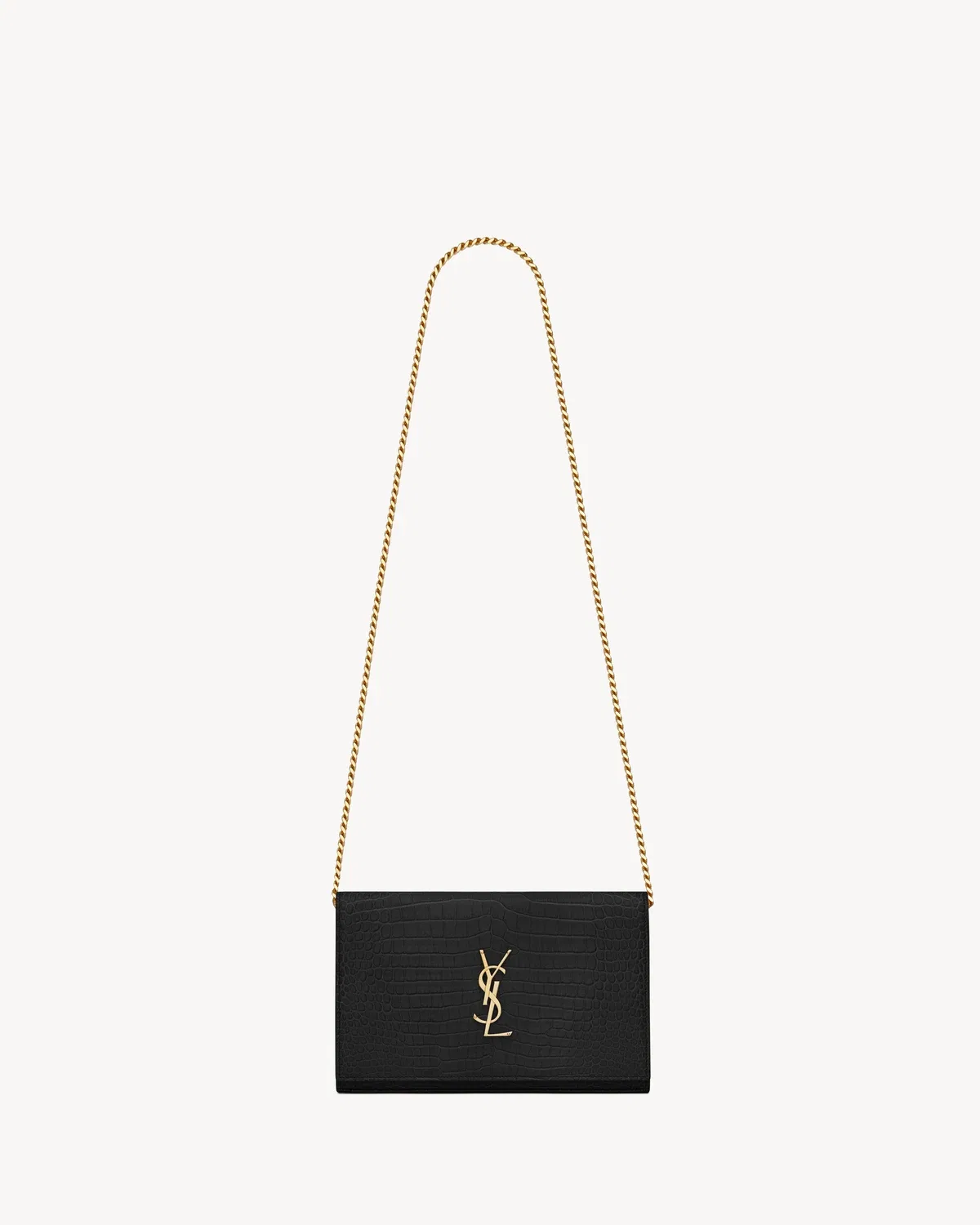 Кошелек на цепочке CASSANDRE из блестящей кожи с тиснением под крокодила SAINT LAURENT, черный