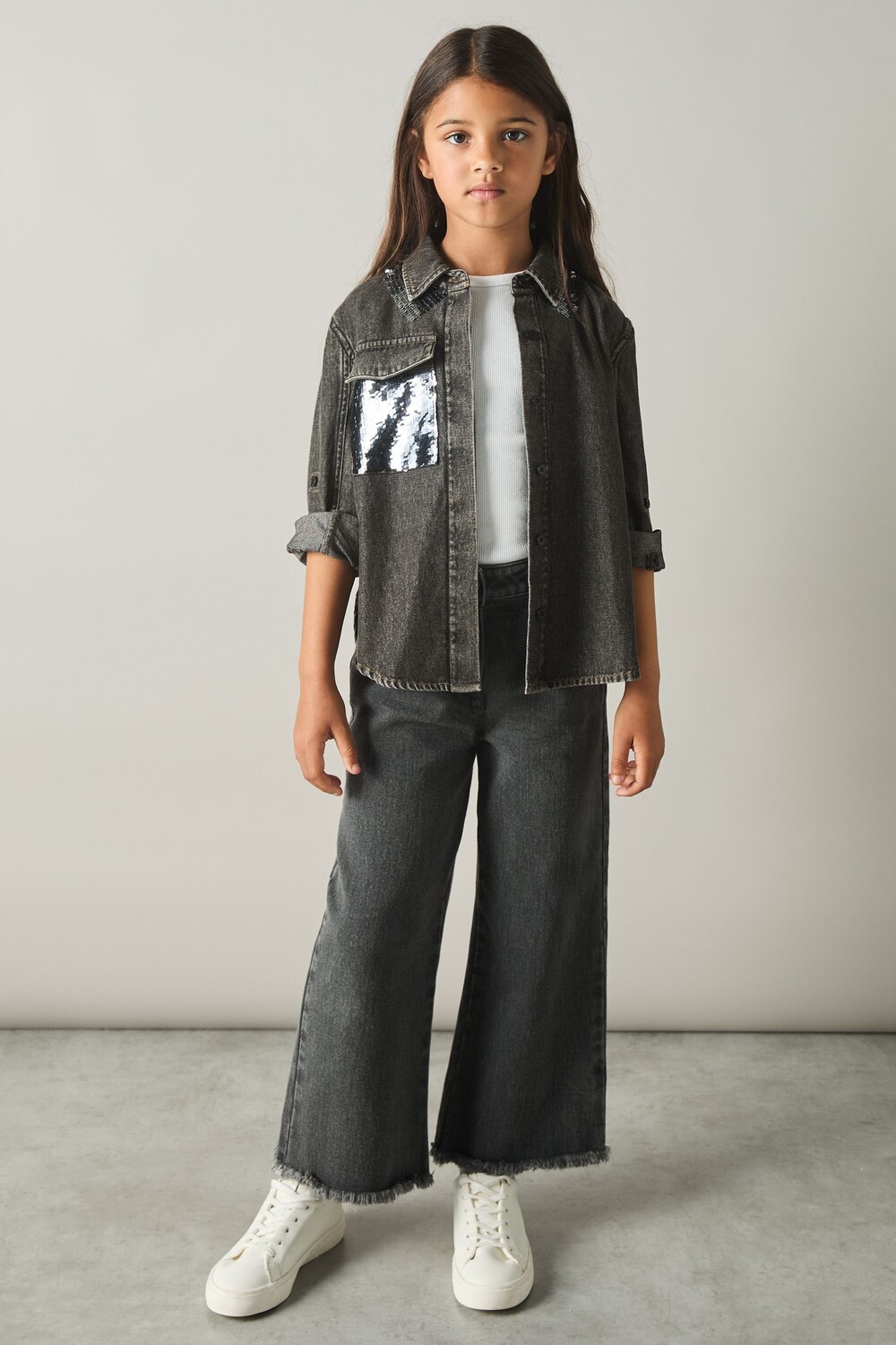 

Куртка Kourtney из хлопка шамбре с пайетками Reiss, серый