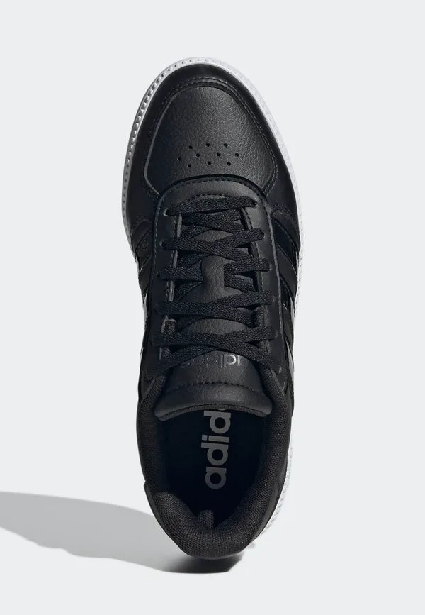 Разбить стильные кроссовки Adidas Sportswear, Core Black Core Black Cloud White — фото 3