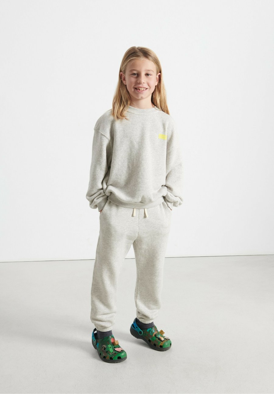 Толстовка American Vintage Sweatshirt, Polaire Chine/Mottled Light Grey — фото 2