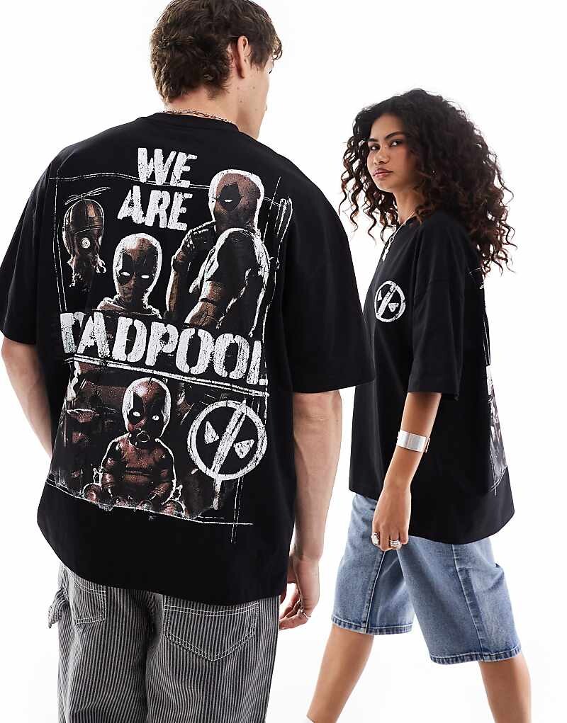 

Черная объемная футболка унисекс с принтом Дэдпула ASOS DESIGN Marvel