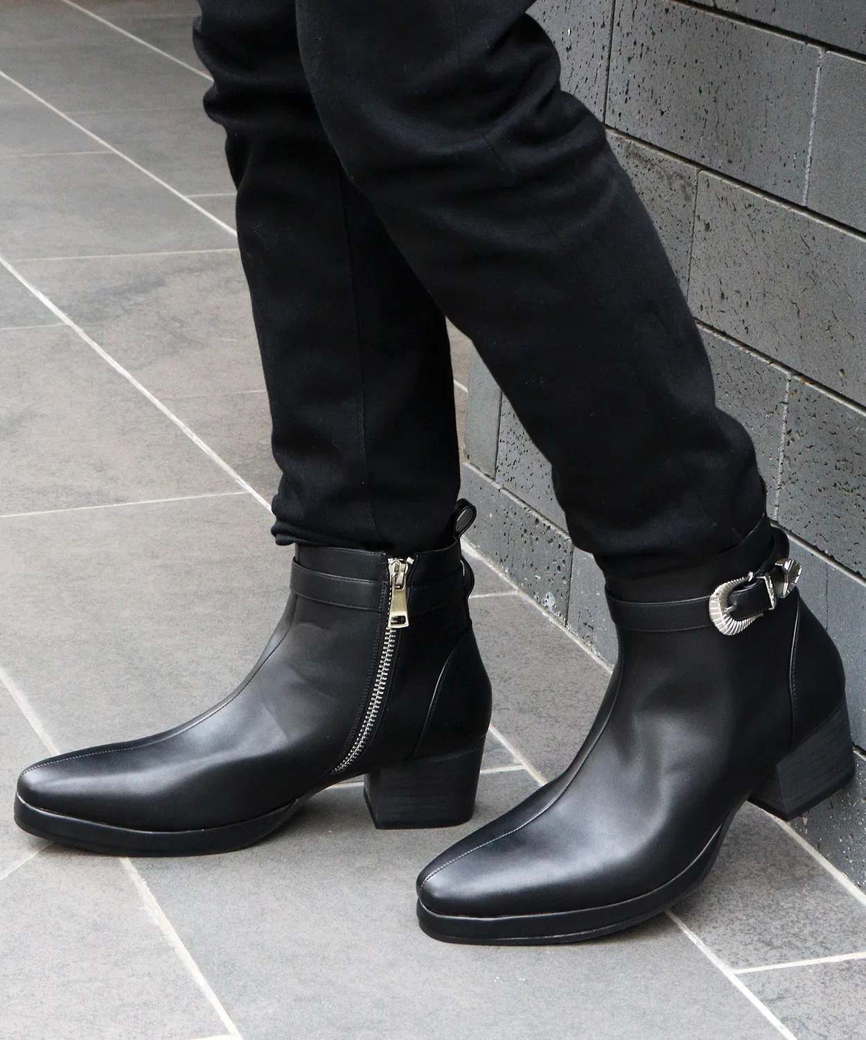 Ботинки высокие LOVEHUNTER Storm Boots на каблуке 6.5 см, черный