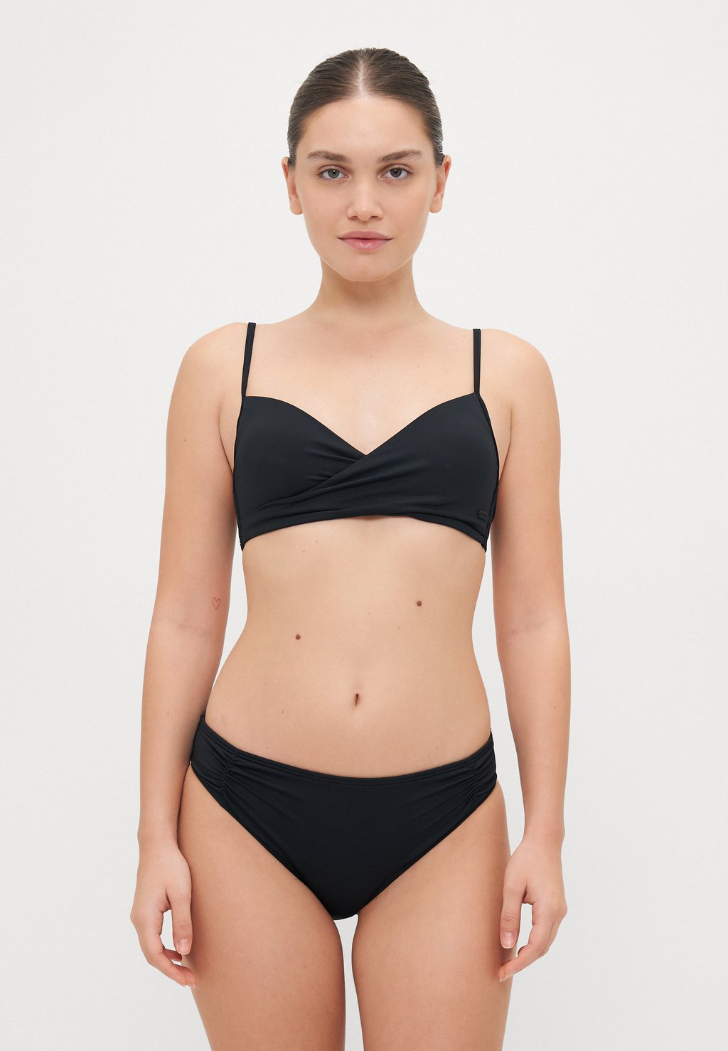 

Бикини BEACH CLASSICS WRAP Roxy, черный