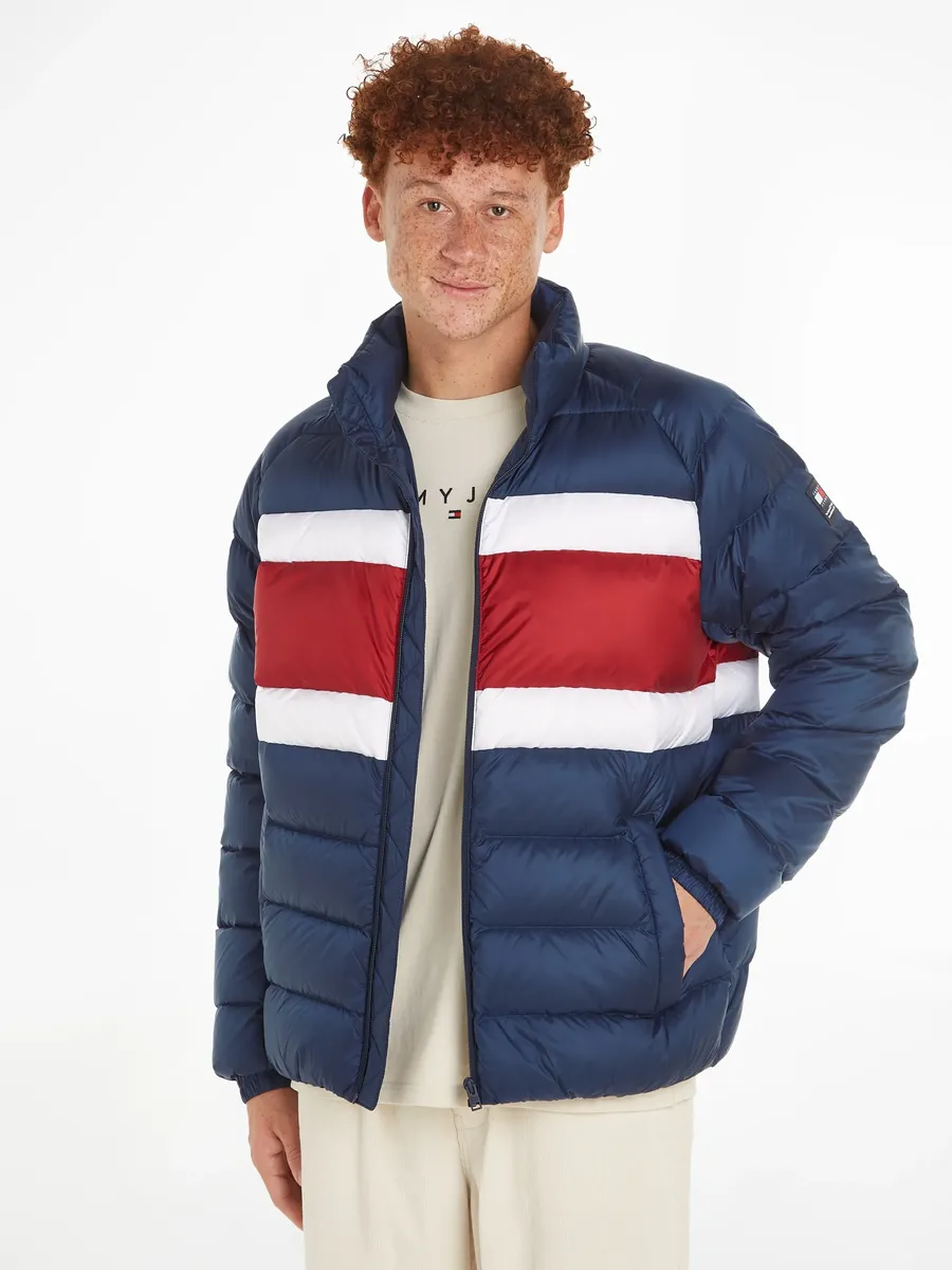 

Пуховик Tommy Jeans "TJM BLOCK STRIPE LT DOWN JKT EXT", с полосками колор-блоков, синий