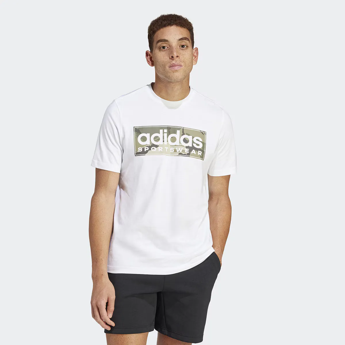 

Мужская футболка adidas Camo Linear Graphic, белый/зеленый