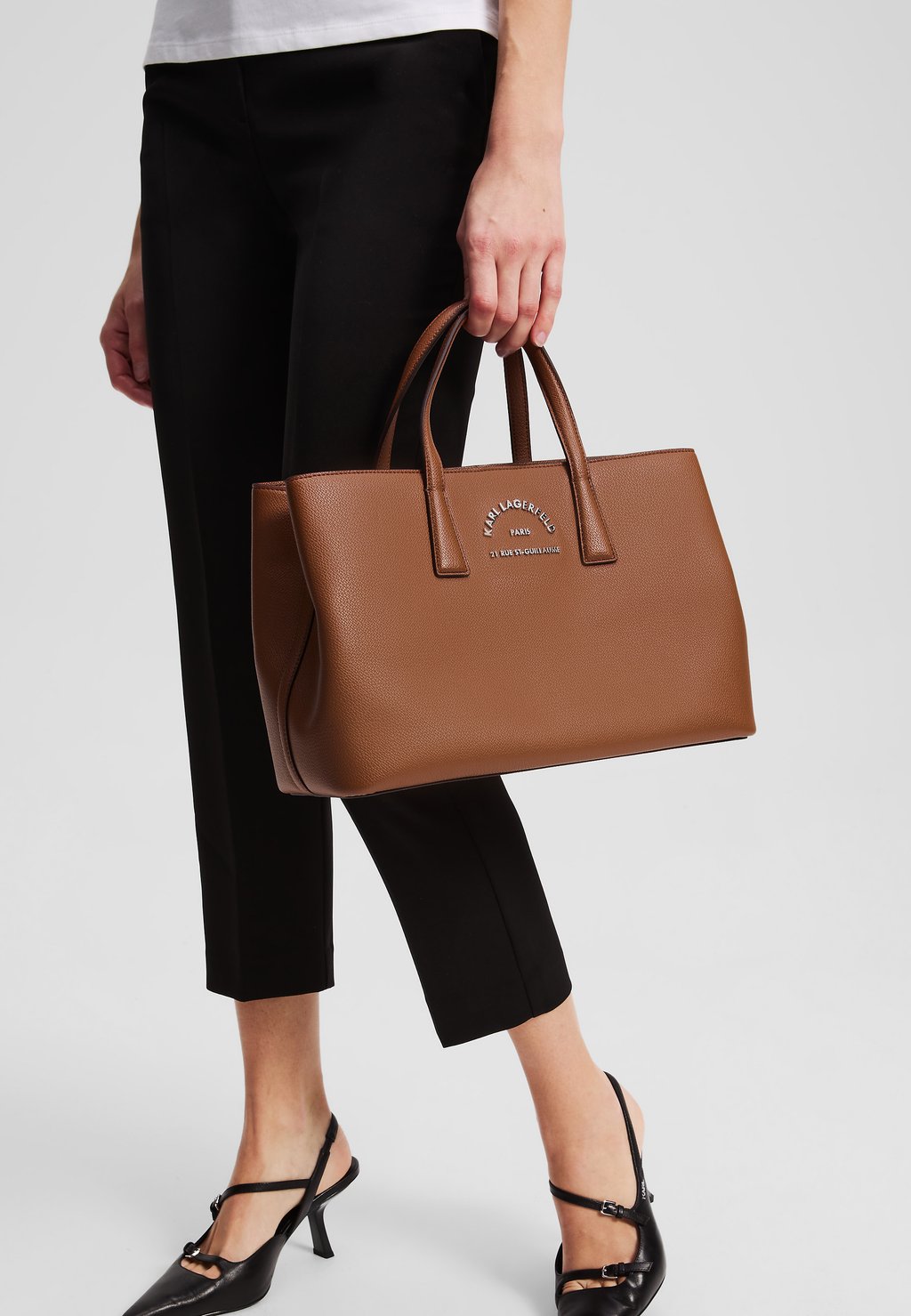 

Сумка SATCHEL KARL LAGERFELD, коричневый