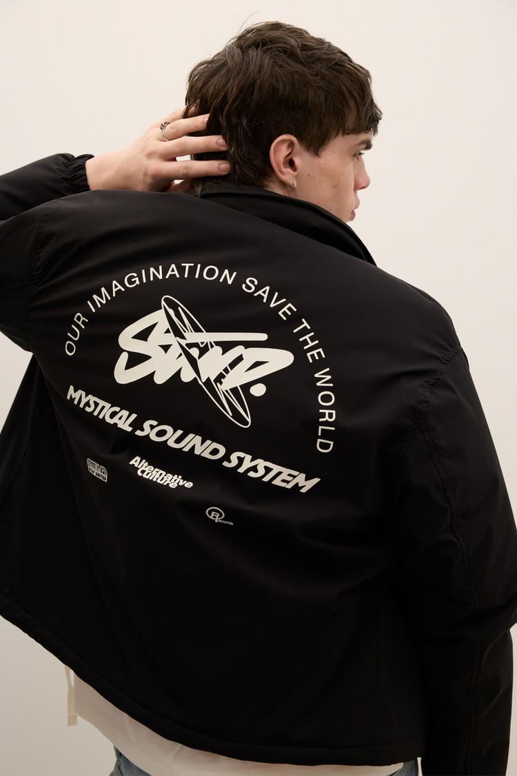 

Легкая куртка stwd с рисунком на спине Pull And Bear, черный