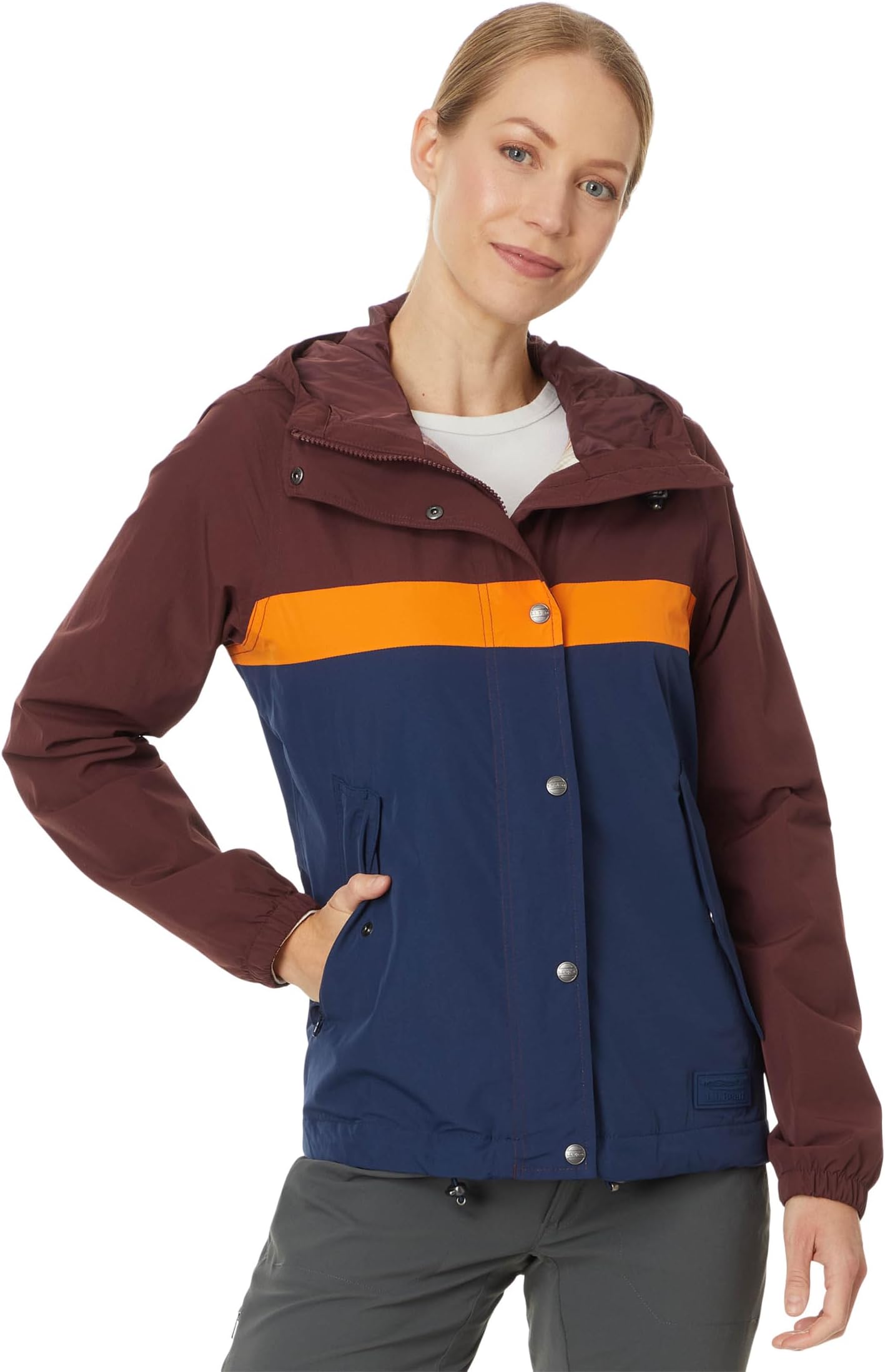 

Куртка L.L.Bean Mountain Classic Rain Jacket, цвет Burgundy Brown/Nautical Navy