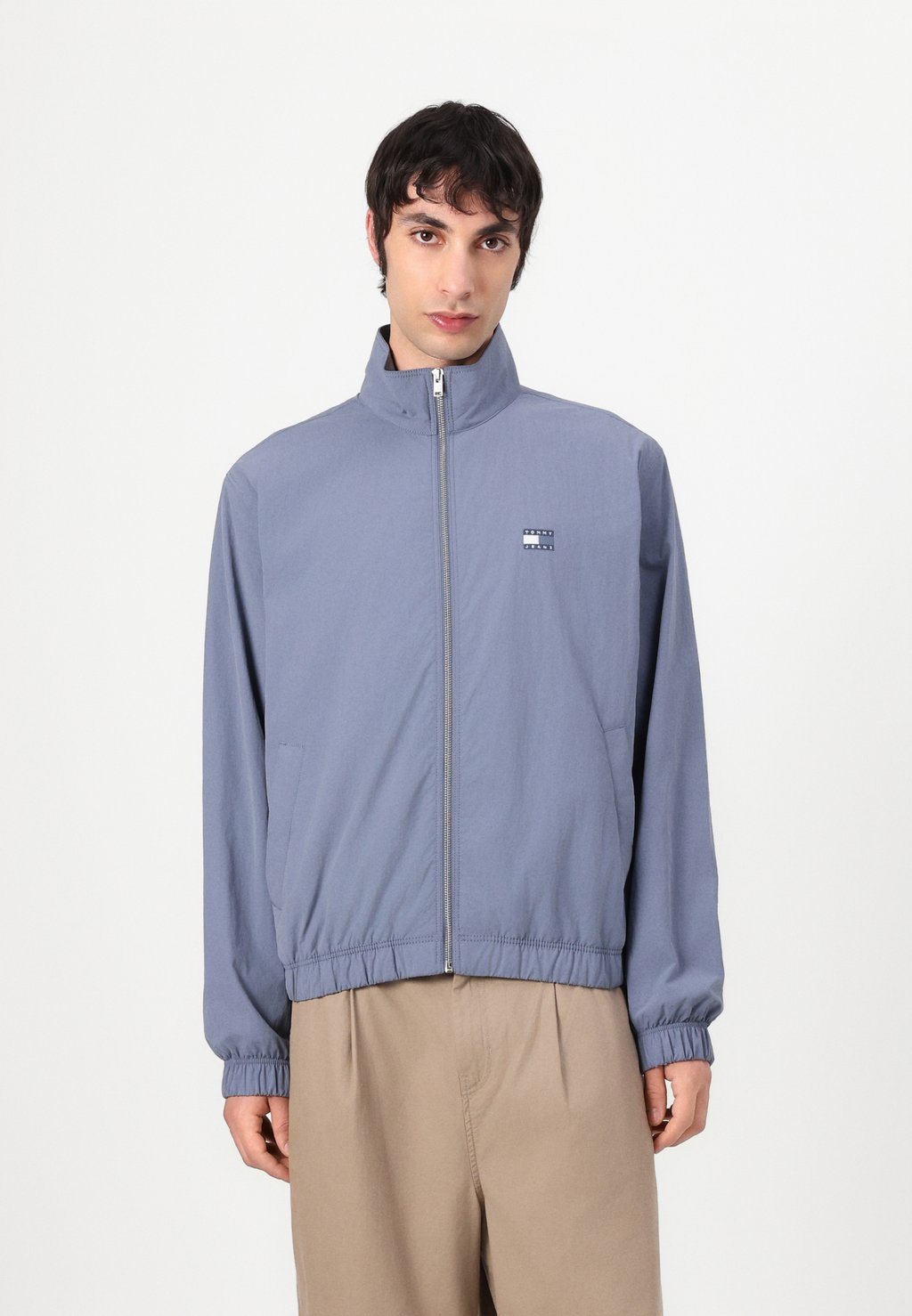 

Легкая куртка TJM ESSENTIAL JACKET EXT Tommy Jeans, антрацит