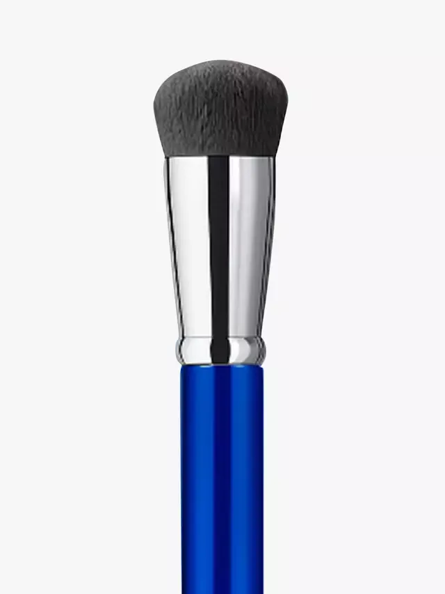 Кисть для создания эффекта жидкой тональной основы La Prairie — фото 2