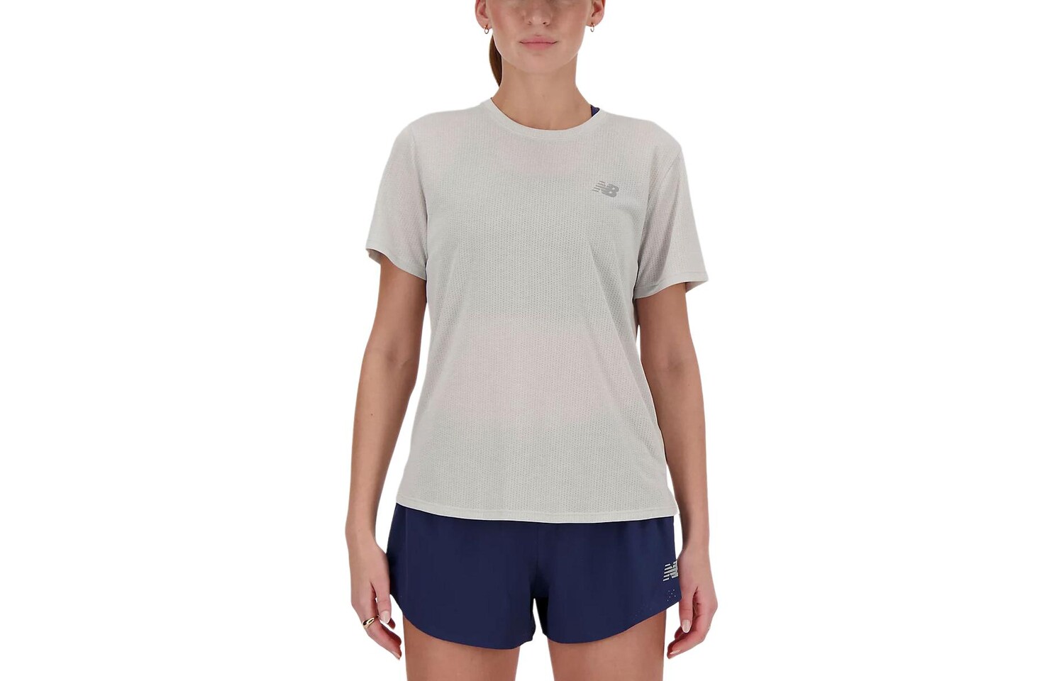 

Футболка Athletics Amplified женская Hemp Cold Ash New Balance