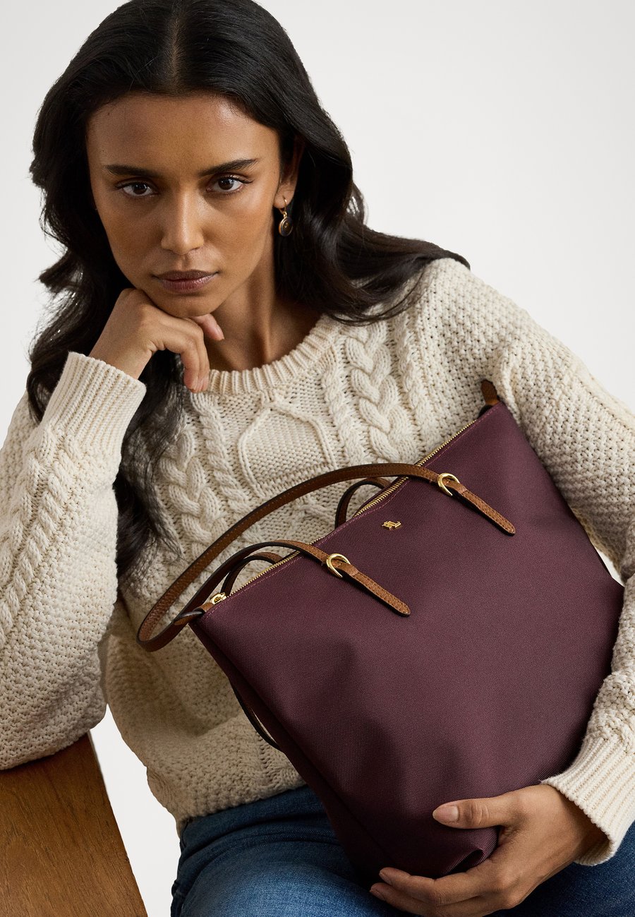 

Сумка-шоппер Lauren Ralph Lauren NYLON MEDIUM KEATON TOTE BAG, Dark Garnet/Dark Red