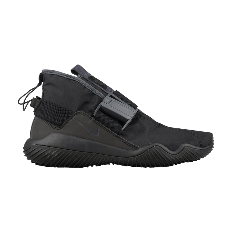 

Кроссовки Komyuter SE 'Triple Black', черный