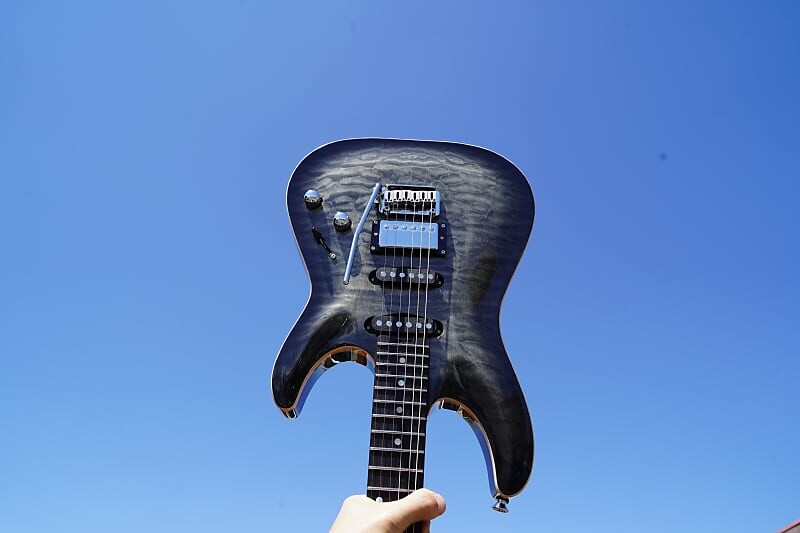 

Электрогитара Schecter DIAMOND SERIES PROTOTYPE California Classic - Charcoal Burst 6-String w/ Hard Case