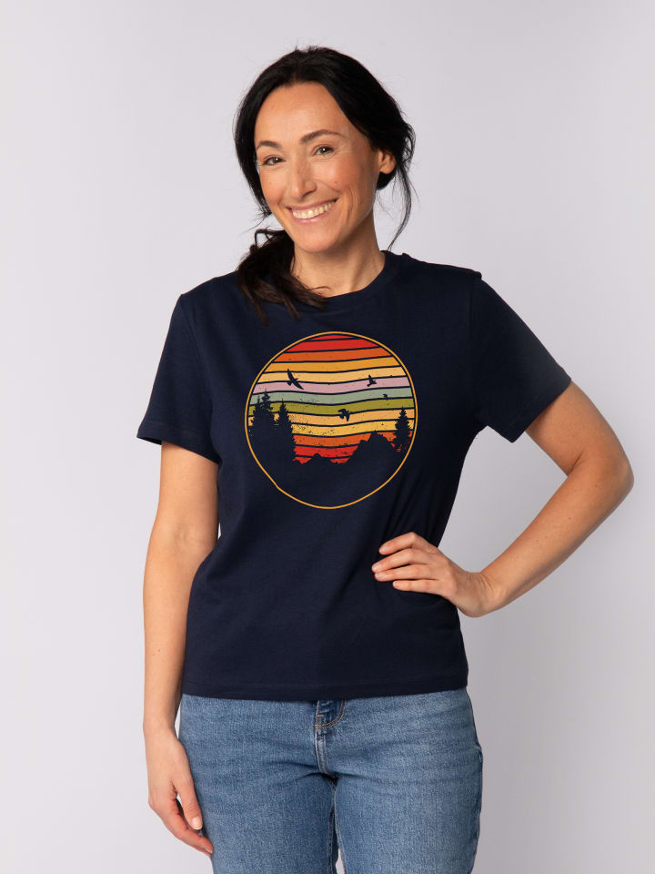 

Футболка с изображением заката, гор и елей темно-синего цвета wat Apparel, Синий, Футболка с изображением заката, гор и елей темно-синего цвета wat Apparel