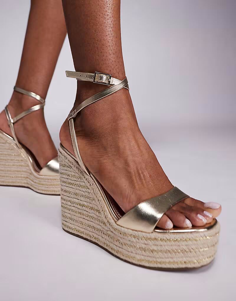 Эспадрильи Tamika на танкетке ASOS DESIGN Wide Fit золотистого цвета