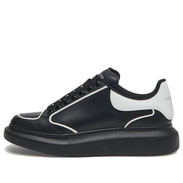 

Кроссовки oversized sneakers 'black white' Alexander Mcqueen, черный