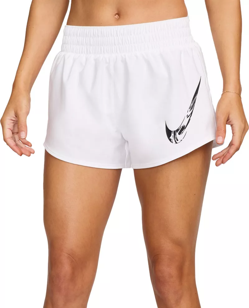 

Женские шорты для бега Nike One Swoosh Dri-FIT со средней посадкой и короткой подкладкой, белый