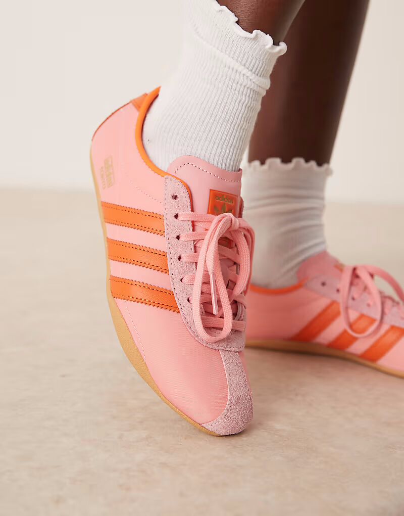 Кроссовки Adidas Originals Tokyo розового и красного цвета — фото 3