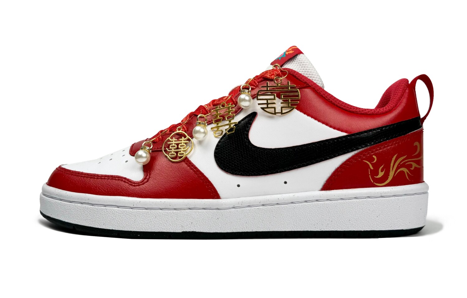 

Женские кроссовки для скейтбординга Nike Court Borough Low, Red and White