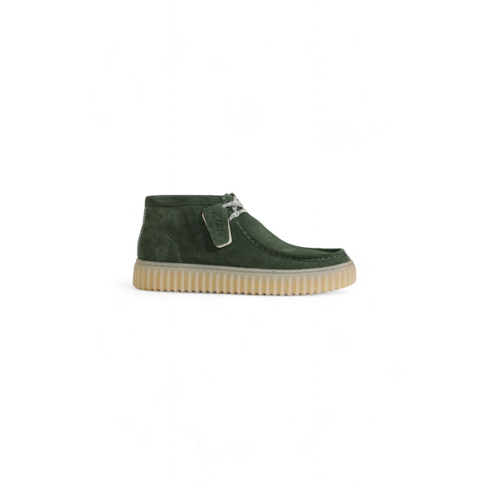 

Зеленые замшевые сапоги Clarks