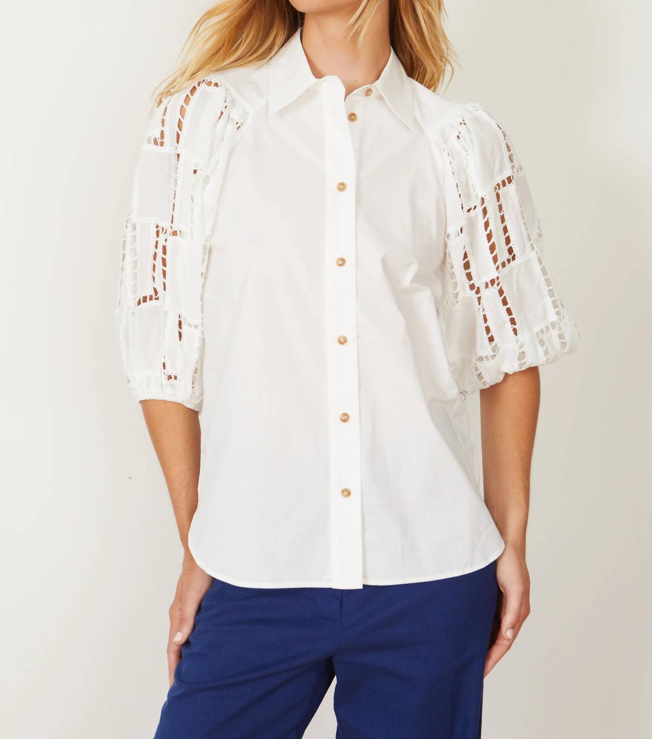 

Топ цвета слоновой кости Mae CABALLERO