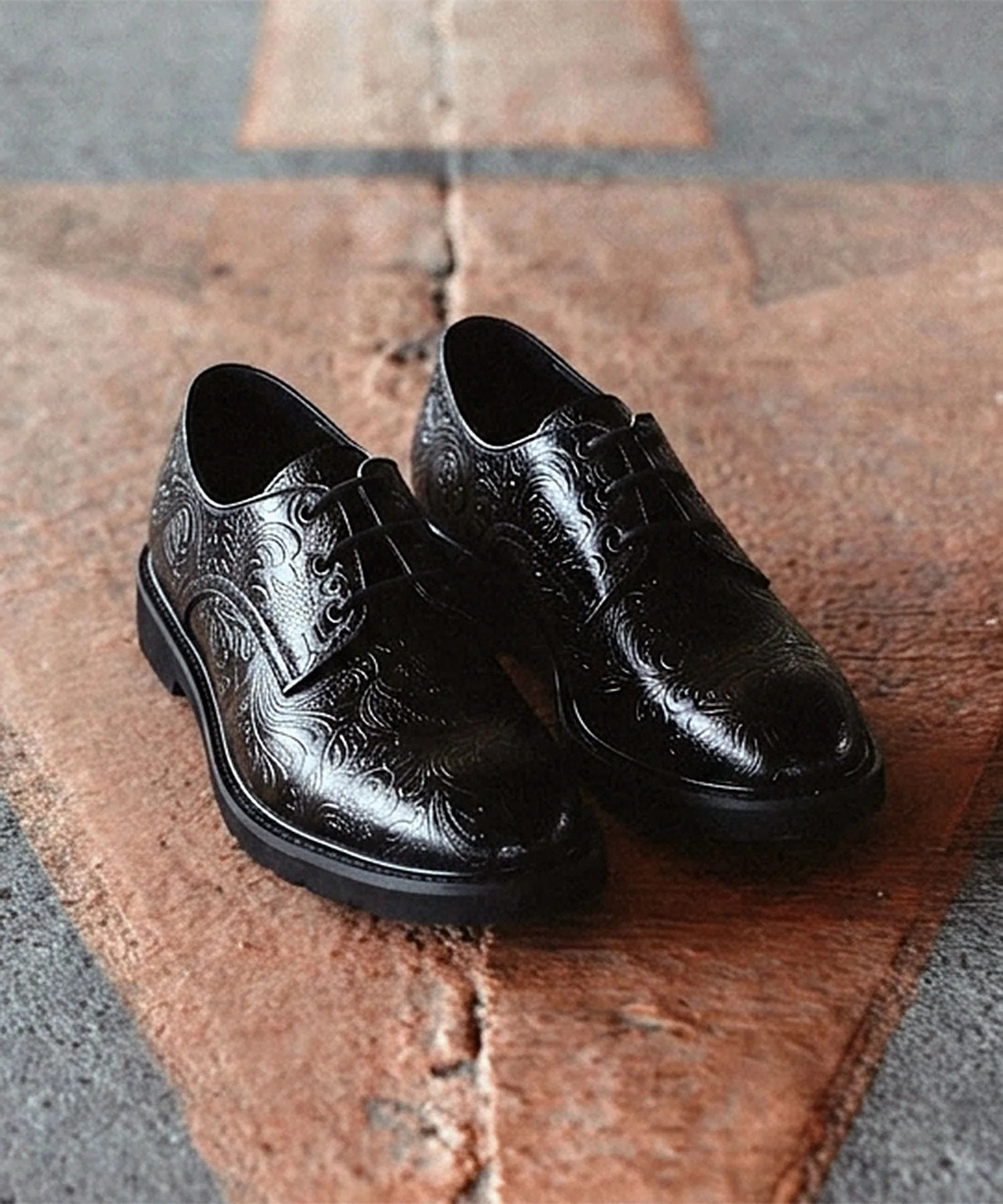 Мужские кожаные туфли London Shoe Make Oxford 9004 чёрные с тиснением