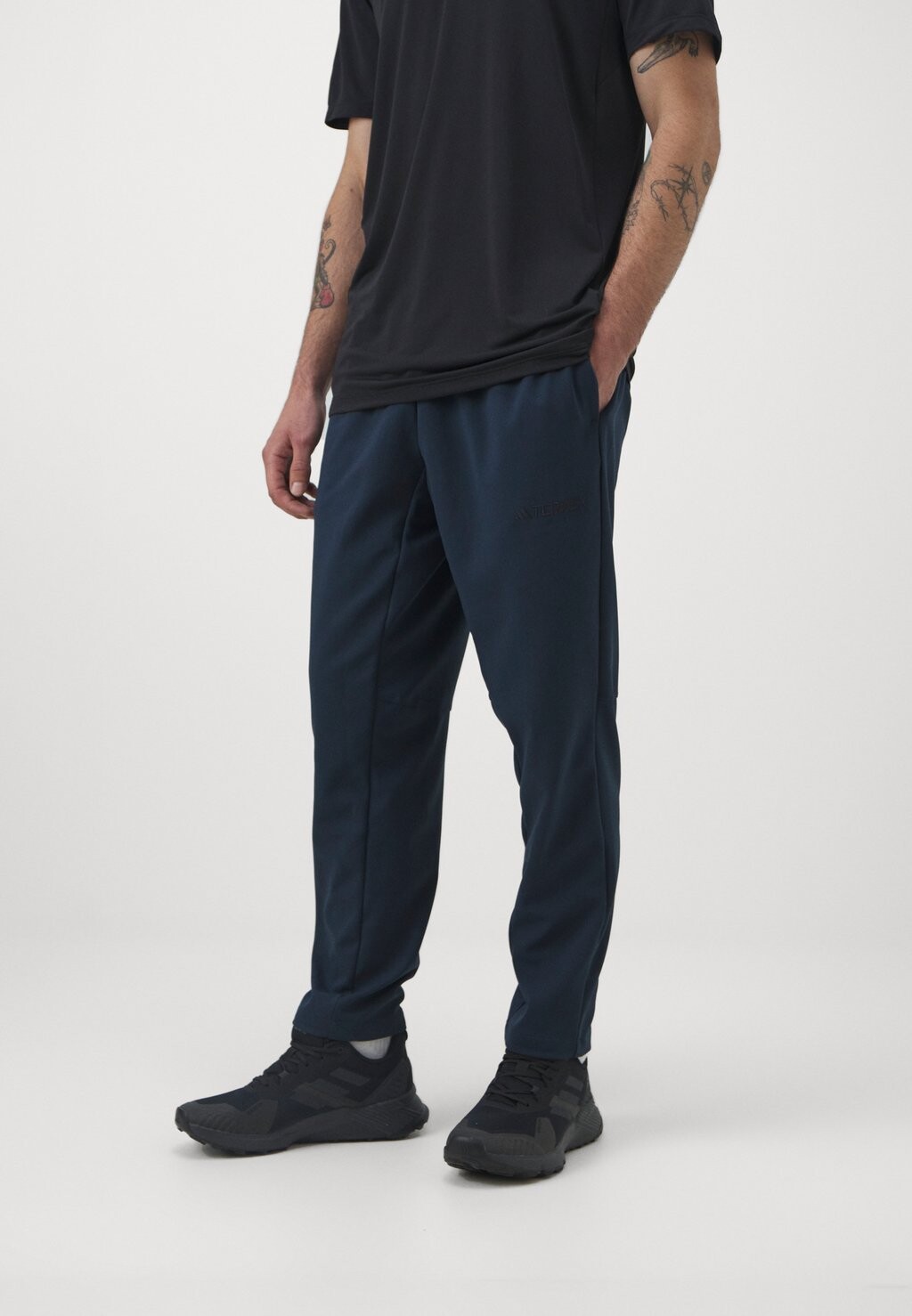 

Спортивные штаны PANTS adidas, черный